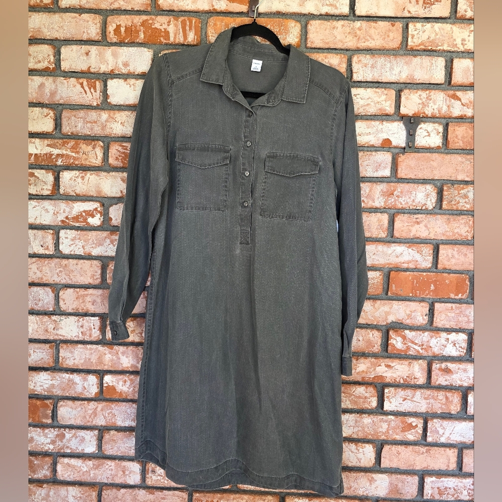 New Old Navy Button-Up Shirt Dress